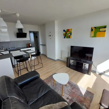Le Voltaire - T2 Neuf Face Pyrenees Apartment Tarbes Exterior photo