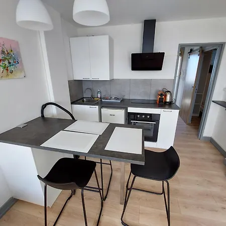 Le Voltaire - T2 Neuf Face Pyrenees Apartment Tarbes Exterior photo