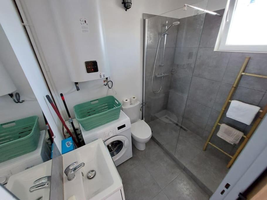 Le Voltaire - T2 Neuf Face Pyrenees Apartment *