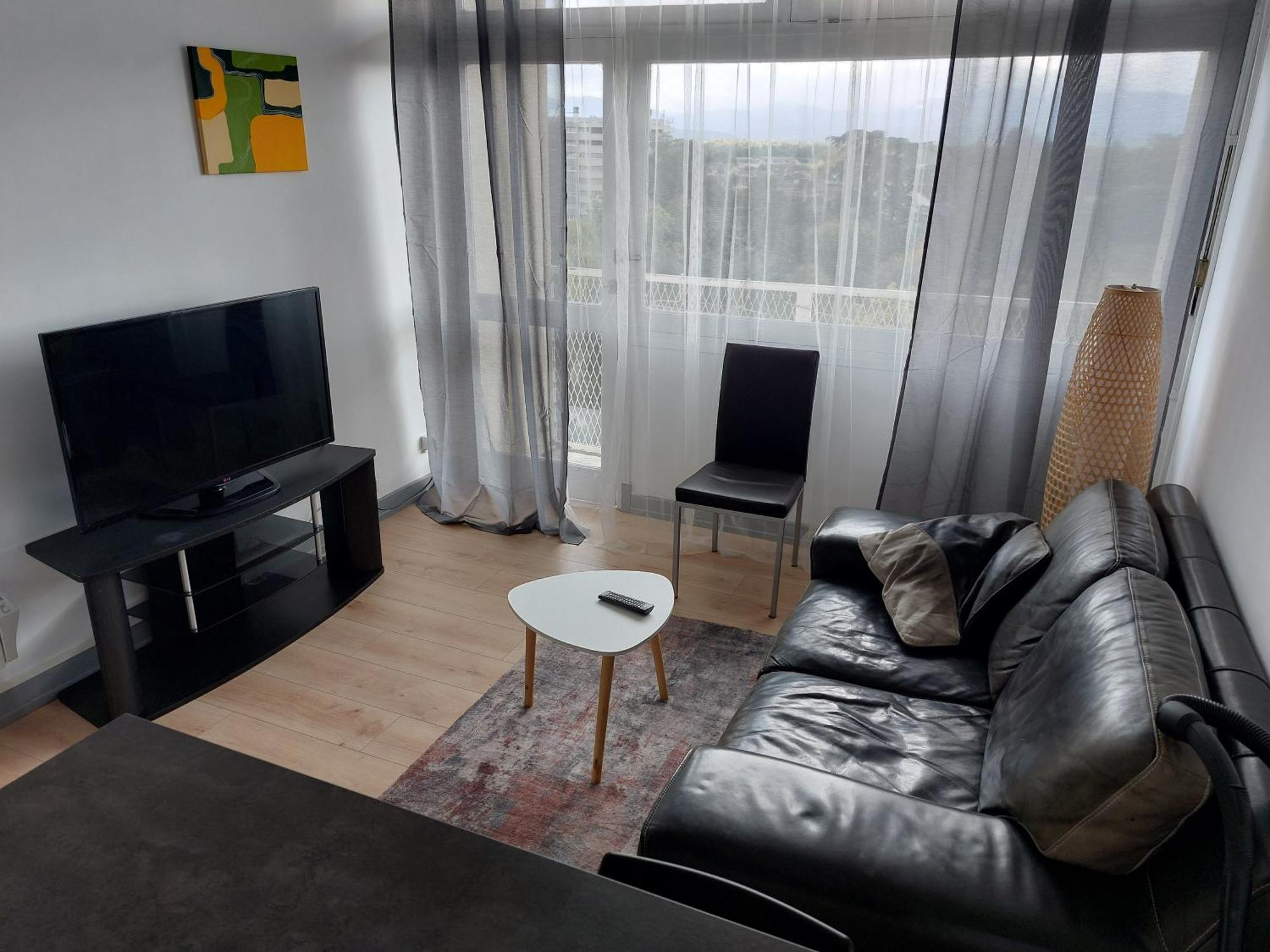 Le Voltaire - T2 Neuf Face Pyrenees Tarbes